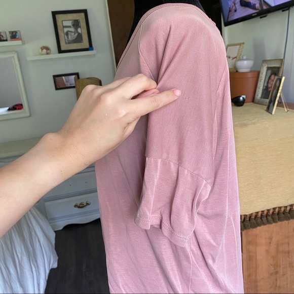 Dusty Rose / Pink Flowy Tee Size Small - Picture 10 of 10